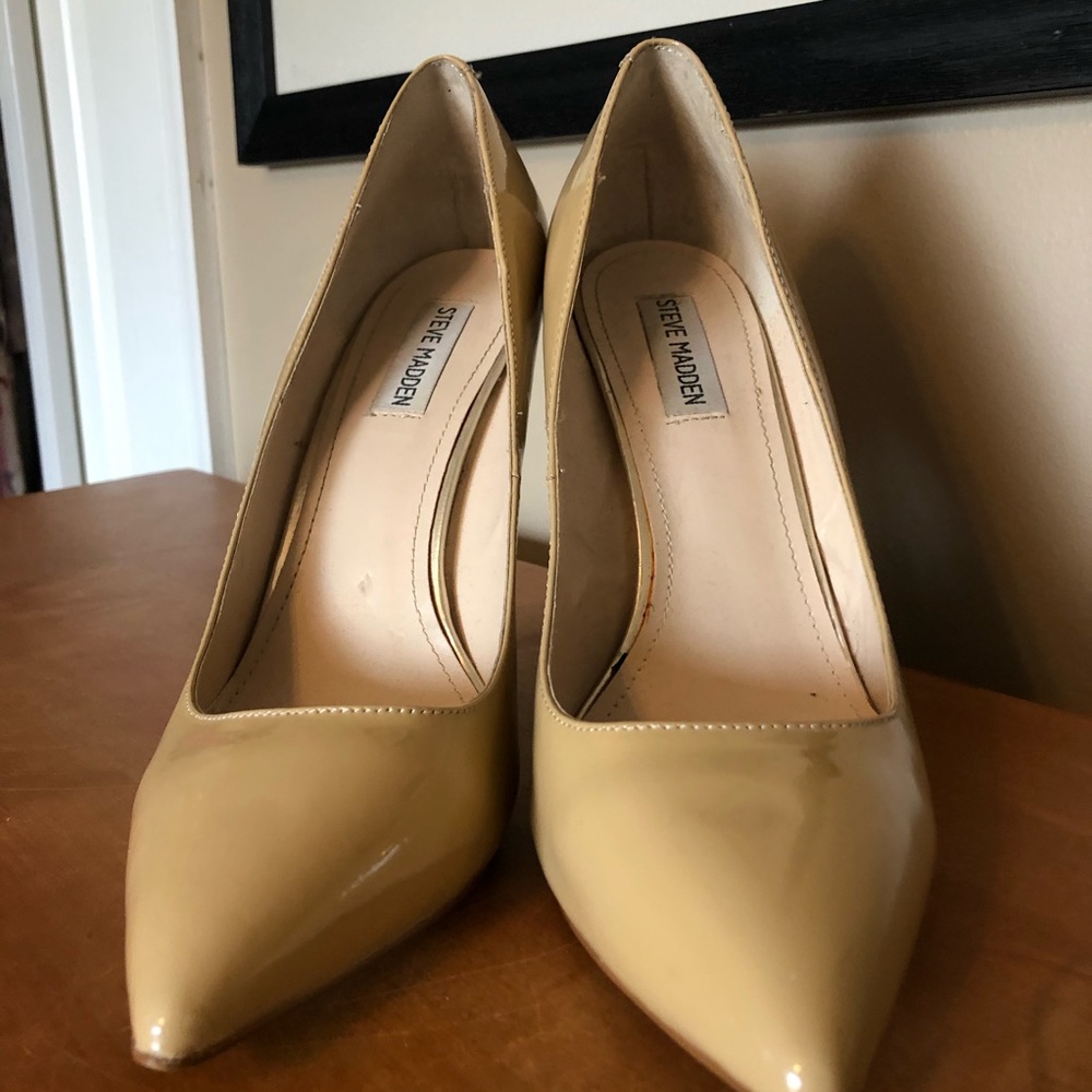 Steve Madden Patent Nude Pointed Toe Stiletto Heel